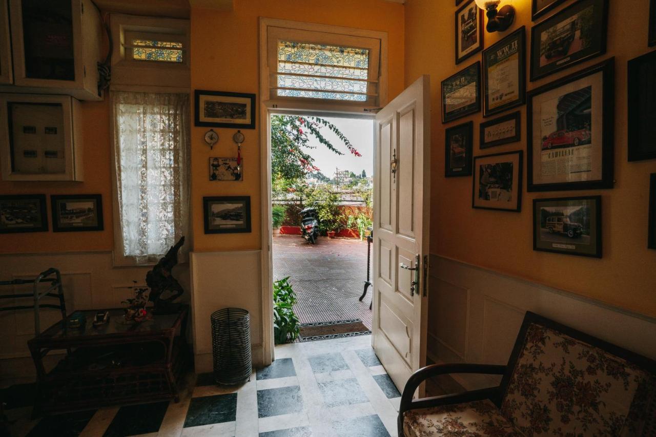 Rock Cliff Home Stay Shillong Esterno foto