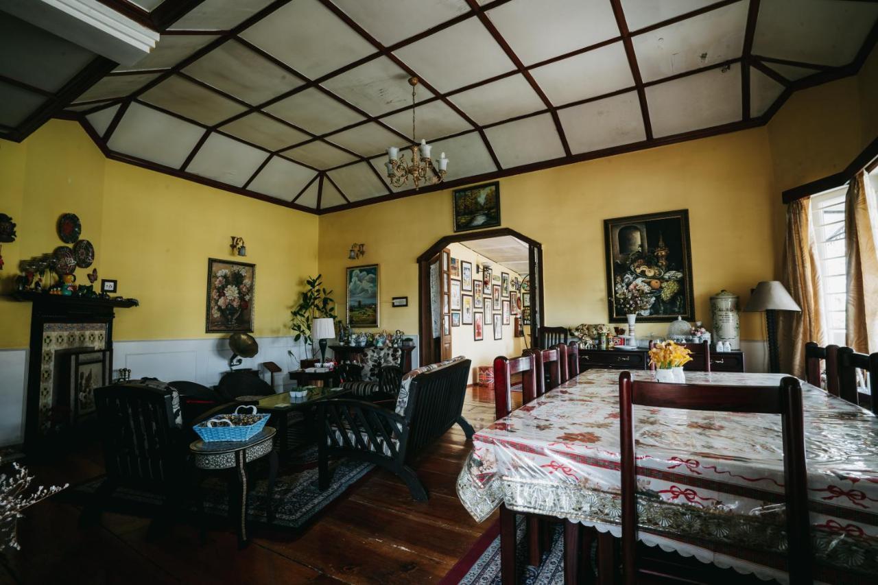 Rock Cliff Home Stay Shillong Esterno foto