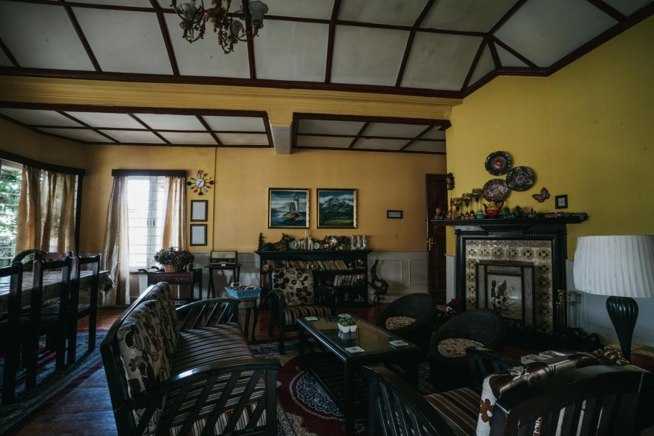 Rock Cliff Home Stay Shillong Esterno foto