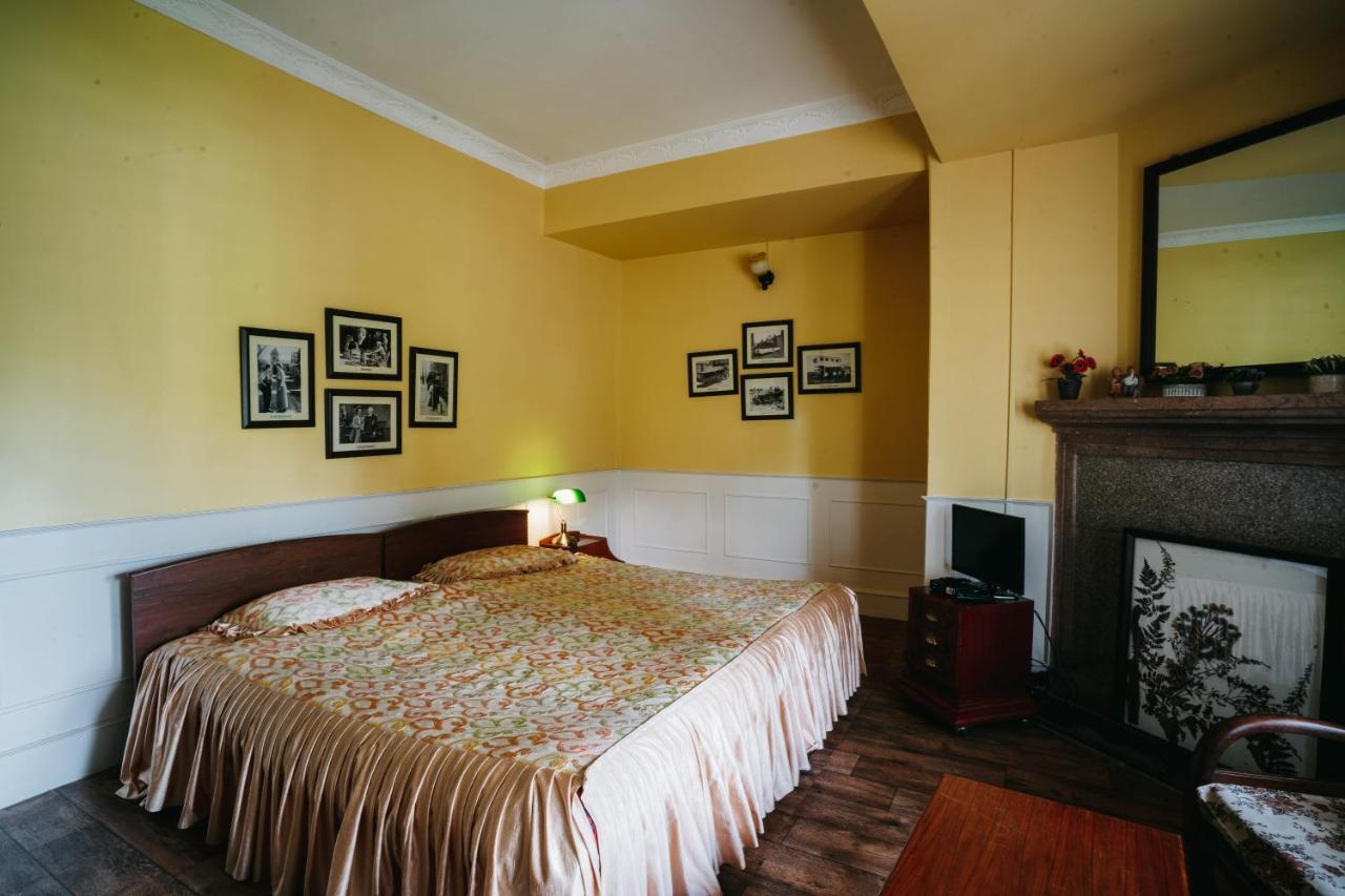 Rock Cliff Home Stay Shillong Esterno foto