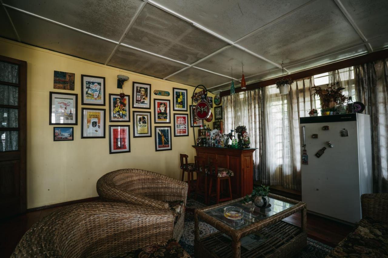 Rock Cliff Home Stay Shillong Esterno foto
