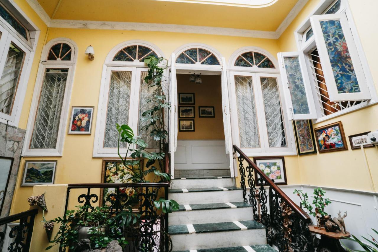 Rock Cliff Home Stay Shillong Esterno foto