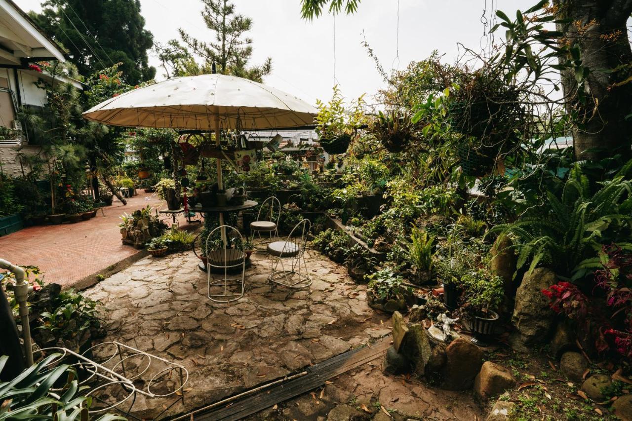 Rock Cliff Home Stay Shillong Esterno foto