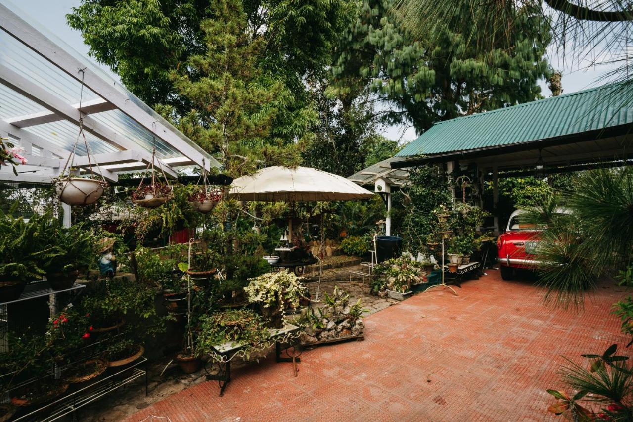 Rock Cliff Home Stay Shillong Esterno foto