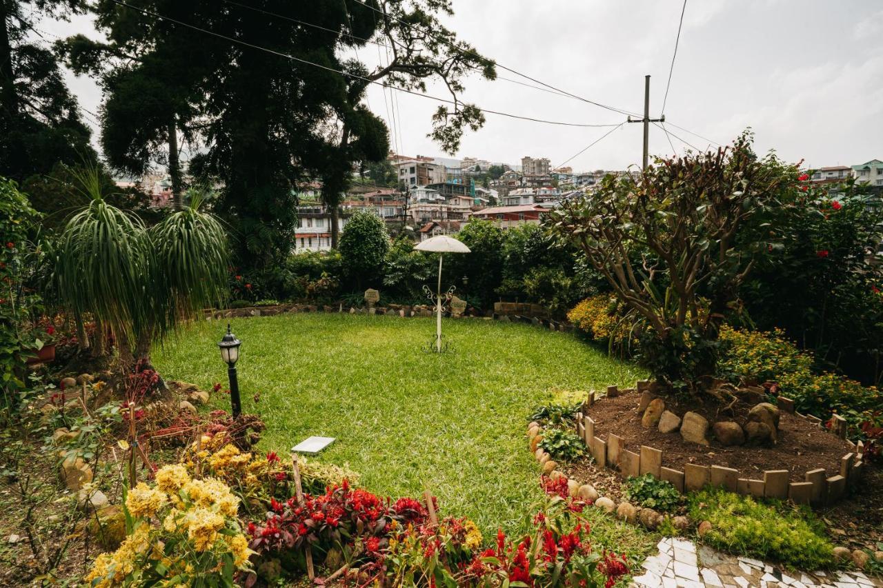 Rock Cliff Home Stay Shillong Esterno foto